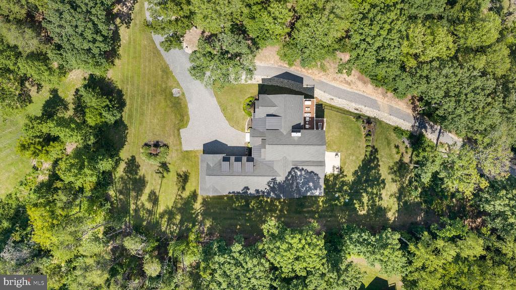 38 WALNUT HILL DRIVE