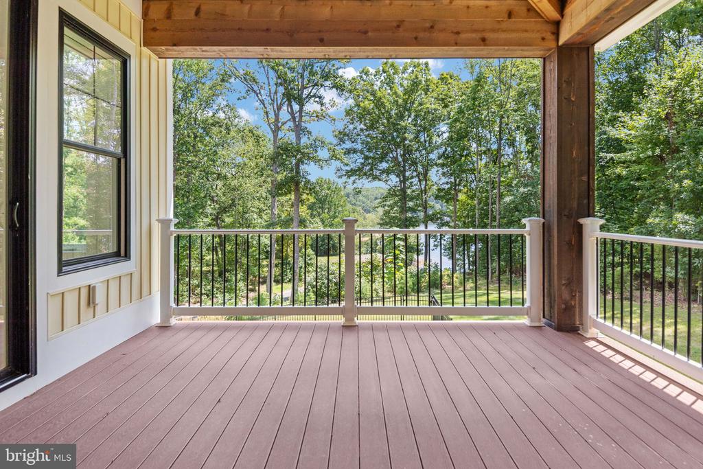 38 WALNUT HILL DRIVE