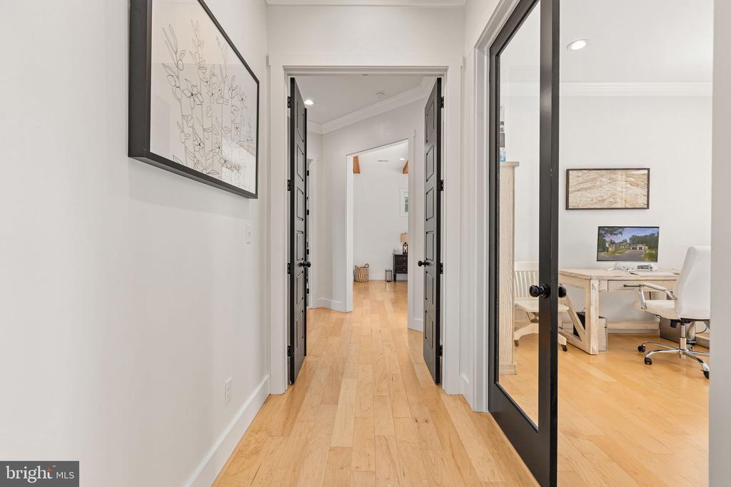 38 WALNUT HILL DRIVE