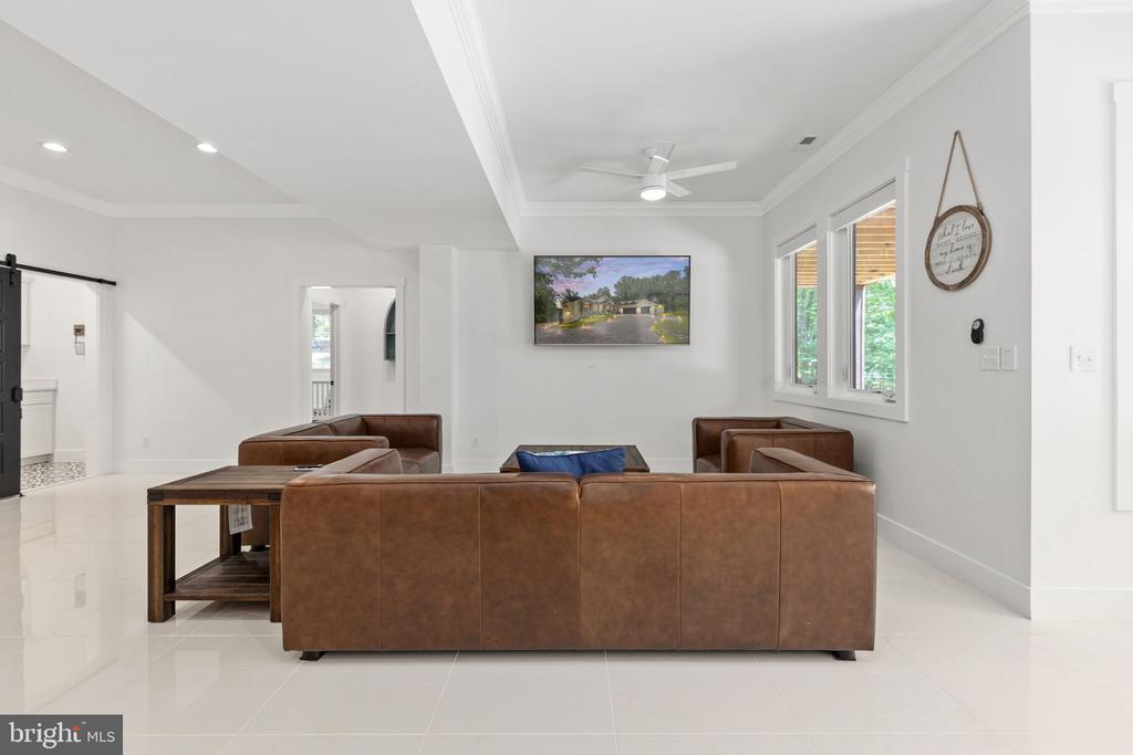 38 WALNUT HILL DRIVE