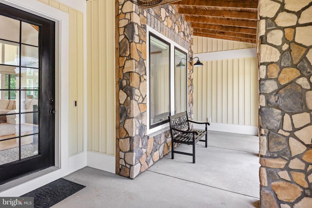 38 WALNUT HILL DRIVE