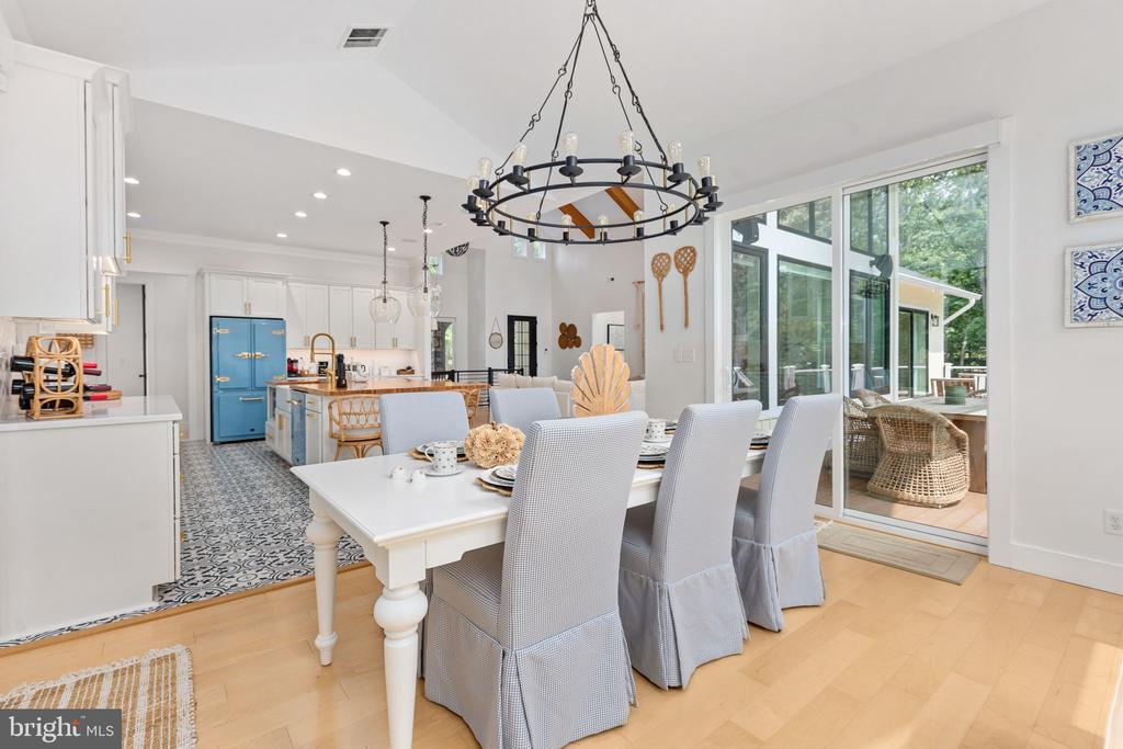 38 WALNUT HILL DRIVE