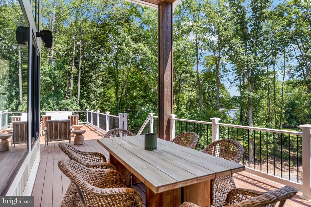 38 WALNUT HILL DRIVE