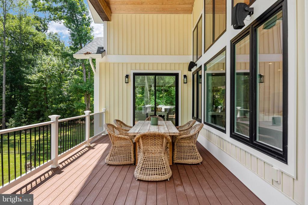 38 WALNUT HILL DRIVE
