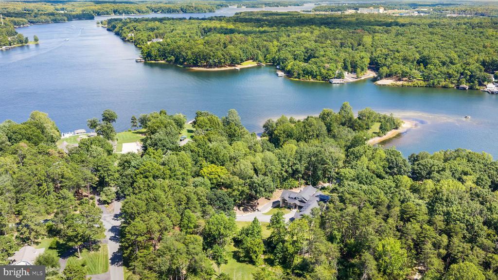 38 WALNUT HILL DRIVE