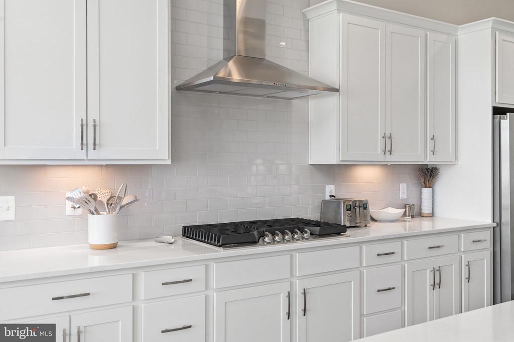 270 ROCK ISLAND RIDGE