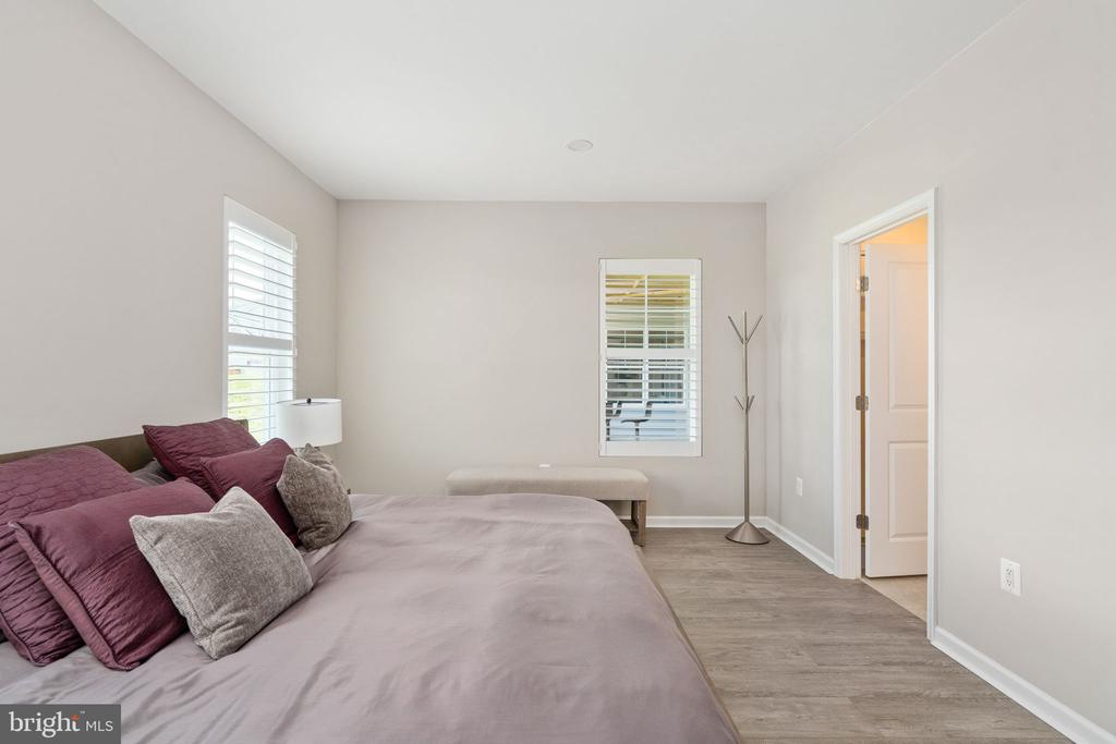 270 ROCK ISLAND RIDGE