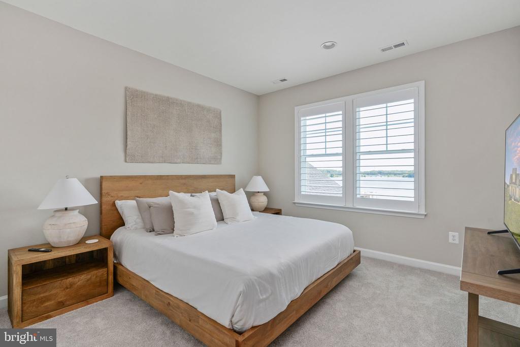 270 ROCK ISLAND RIDGE