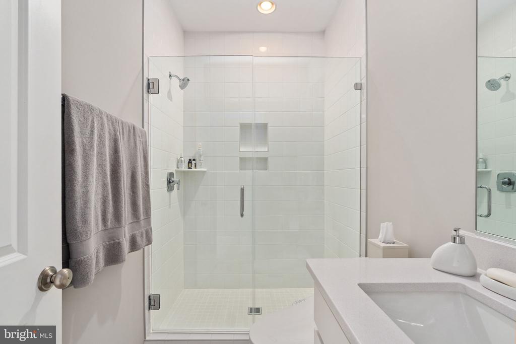 270 ROCK ISLAND RIDGE