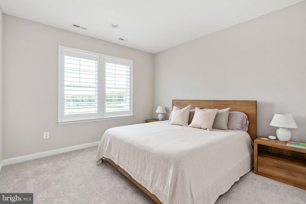 270 ROCK ISLAND RIDGE
