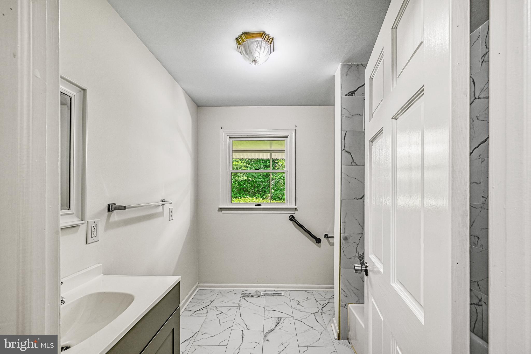 1041 GRANVILLE BAY ROAD