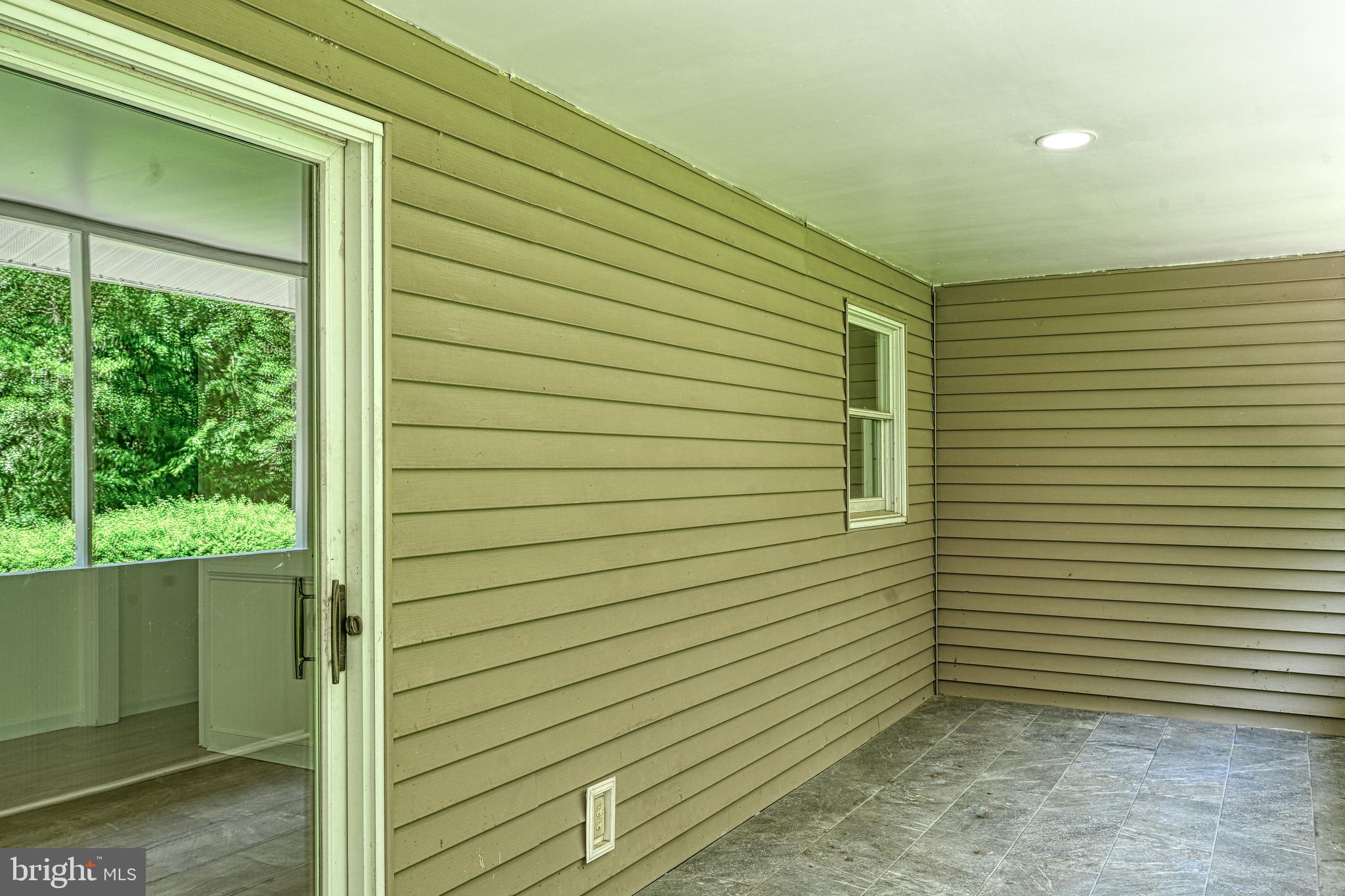 1041 GRANVILLE BAY ROAD