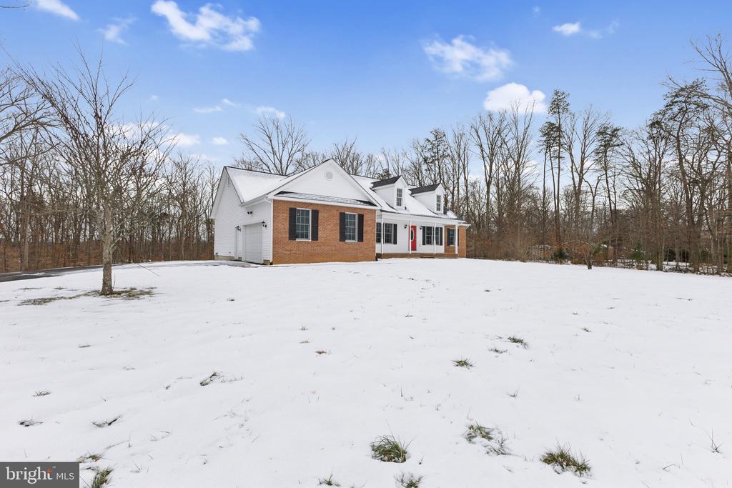 5297 TRUE BLUE ROAD