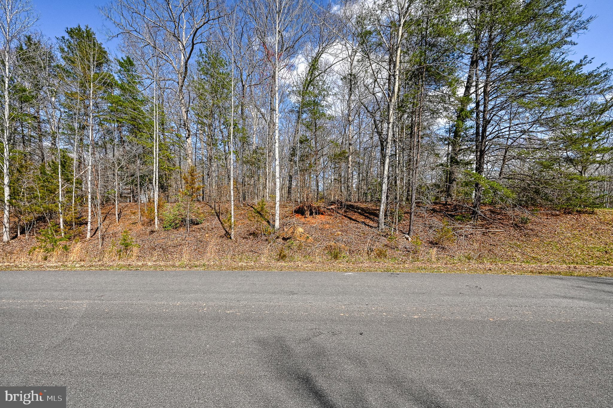 5304 WYNDEMERE CIRCLE