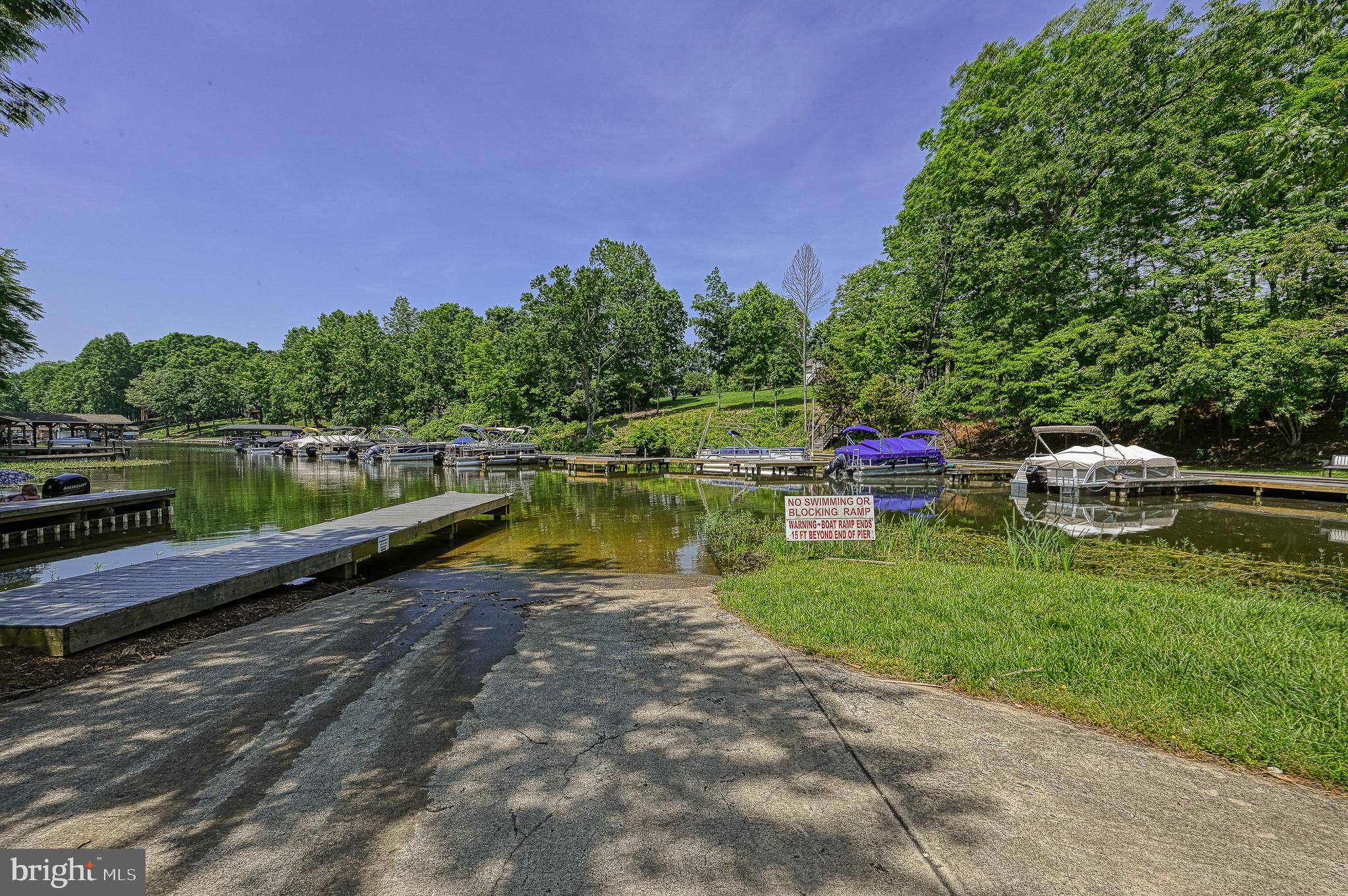 5304 WYNDEMERE CIRCLE