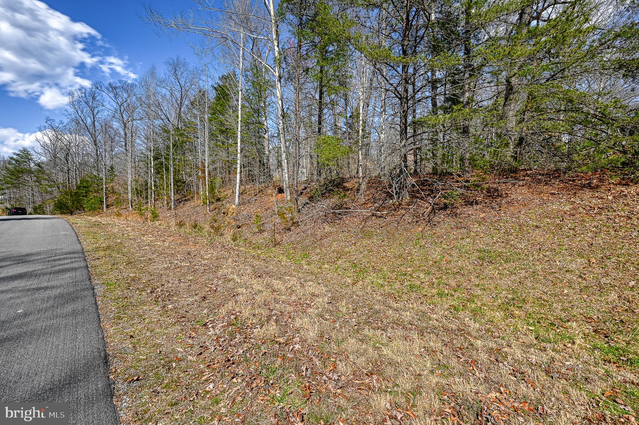 5304 WYNDEMERE CIRCLE