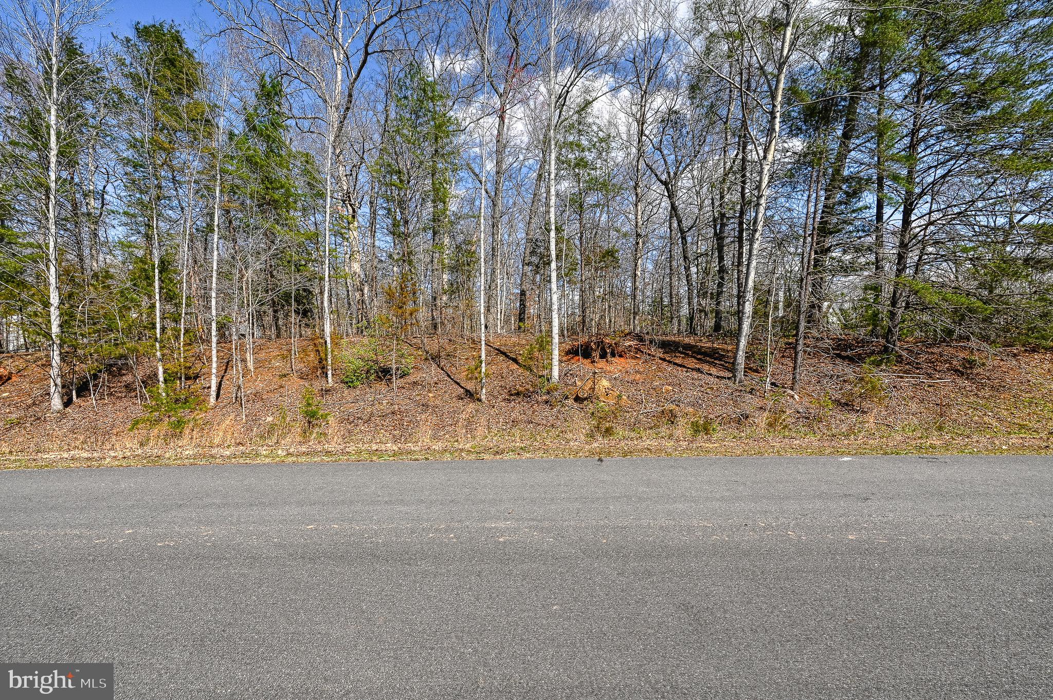 5304 WYNDEMERE CIRCLE