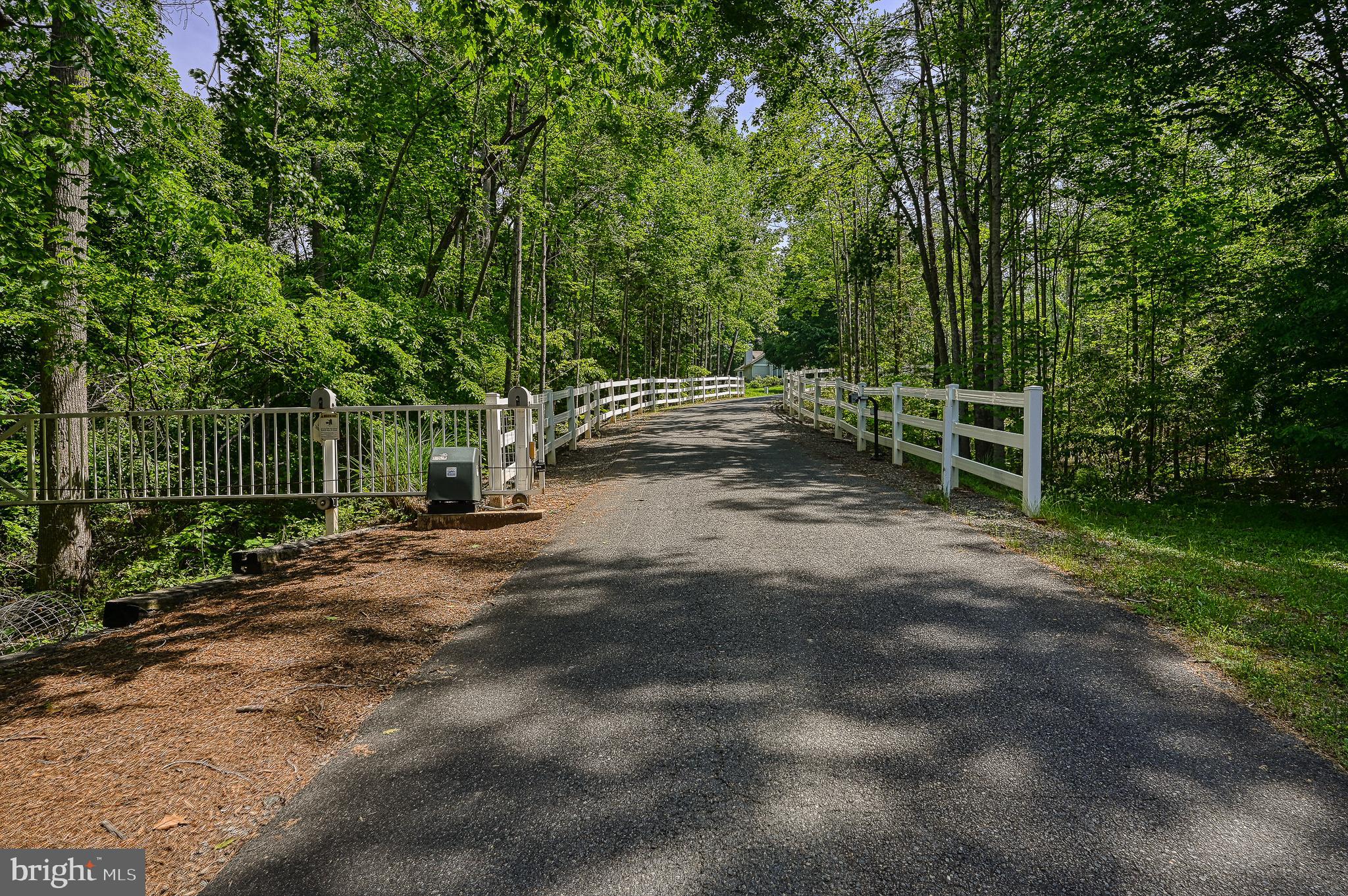 5304 WYNDEMERE CIRCLE