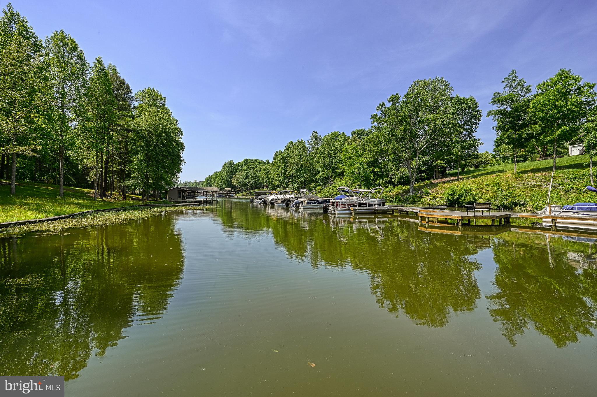 5304 WYNDEMERE CIRCLE