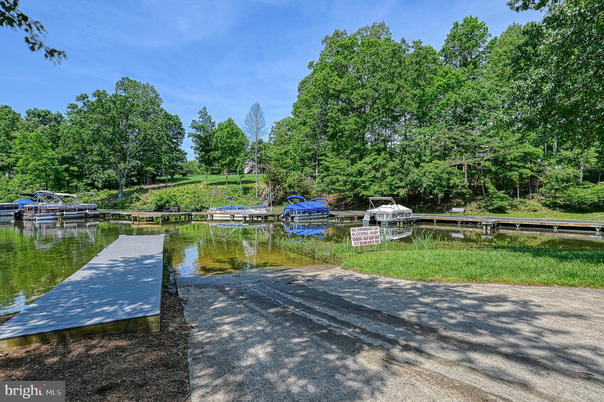 5304 WYNDEMERE CIRCLE