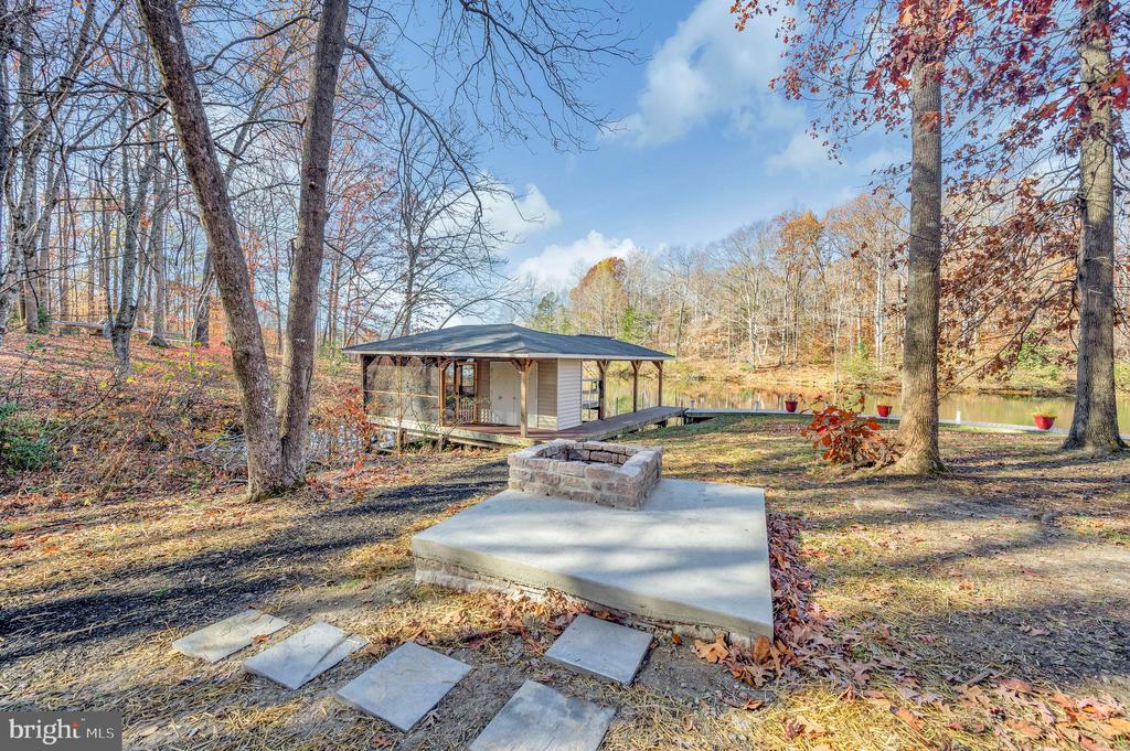 3905 HATTERAS COURT