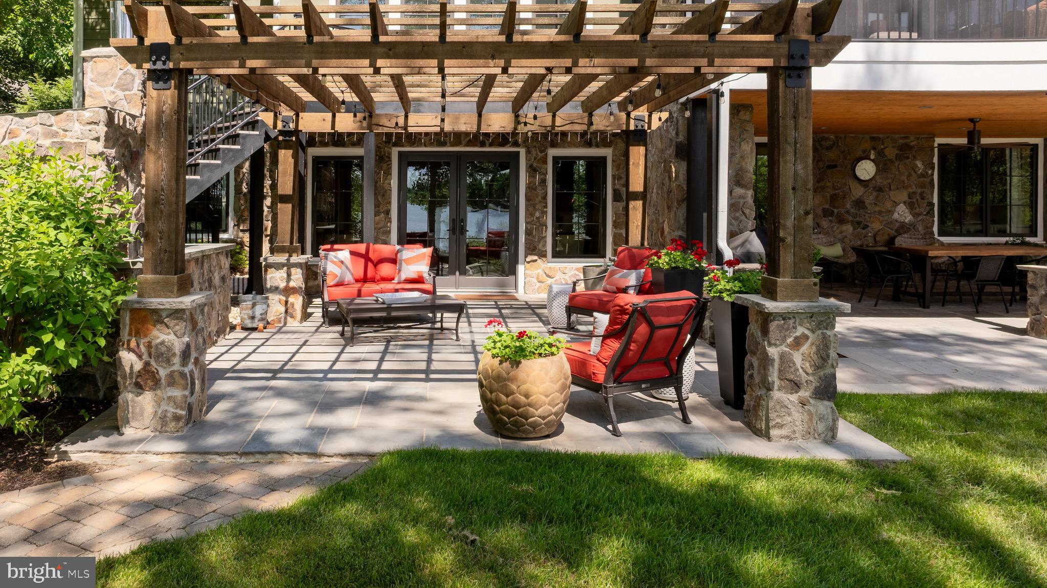 6800 JOHN TAYLOR LANE