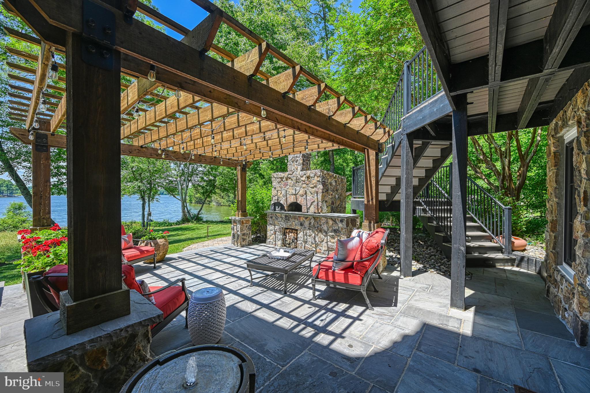 6800 JOHN TAYLOR LANE