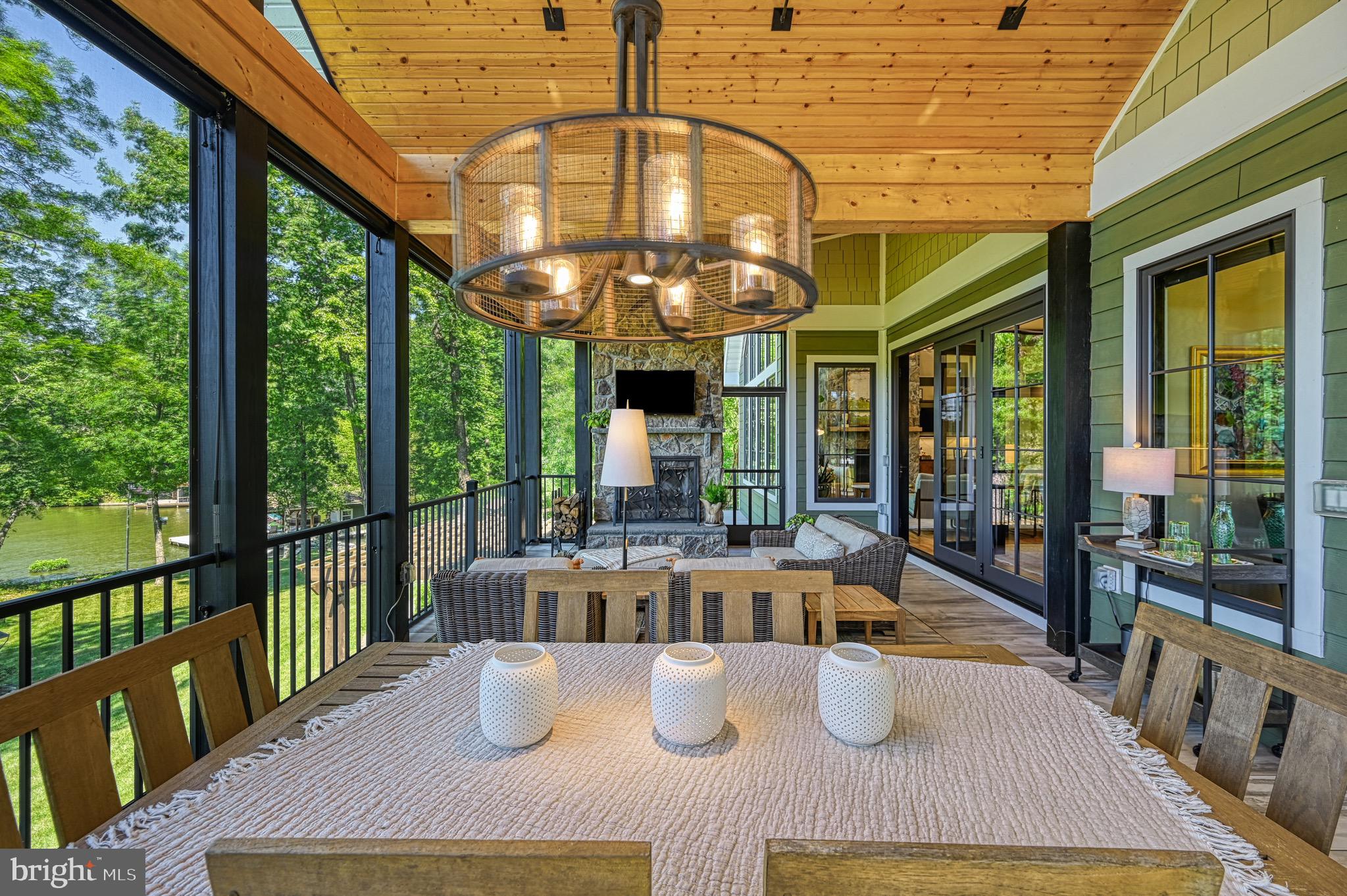 6800 JOHN TAYLOR LANE