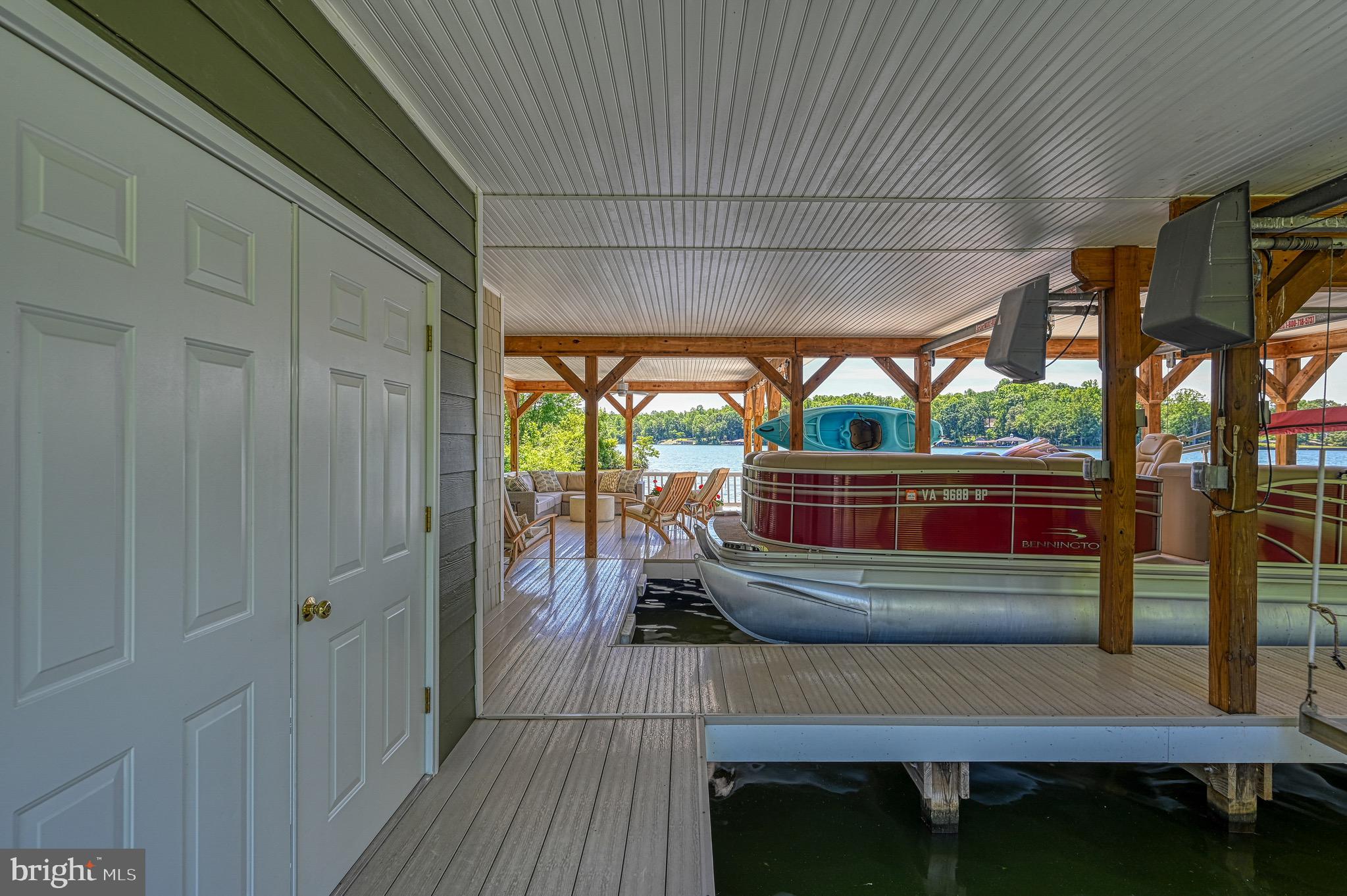 6800 JOHN TAYLOR LANE