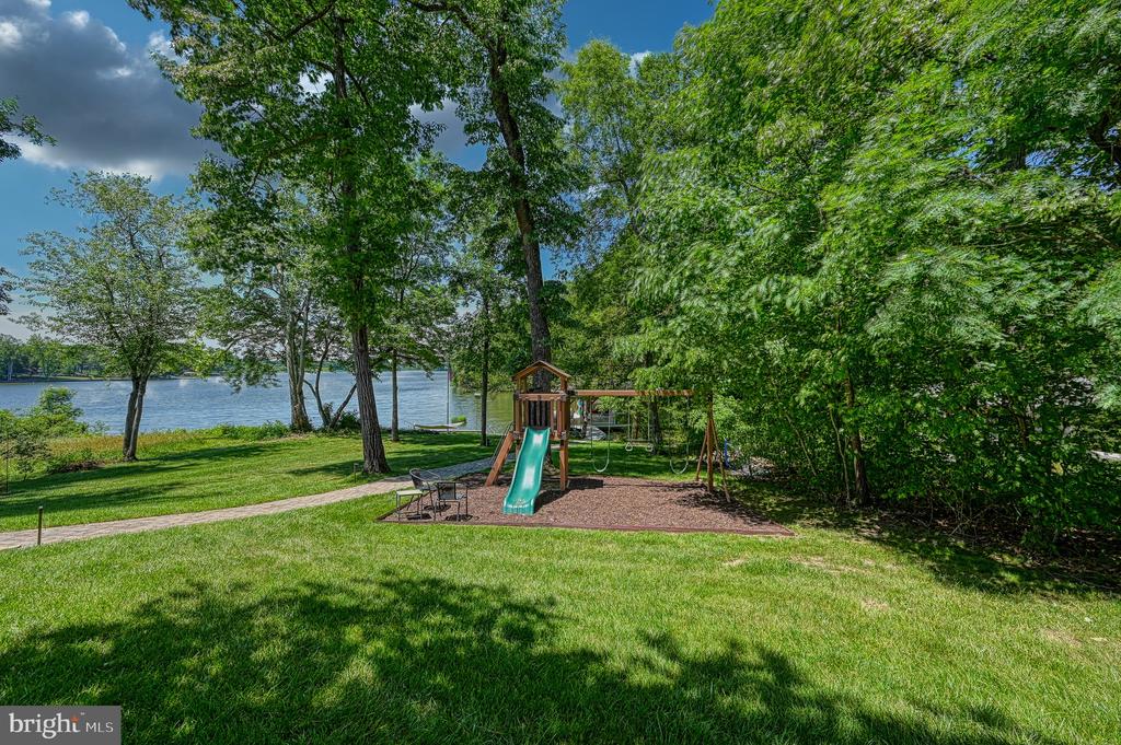 6800 JOHN TAYLOR LANE