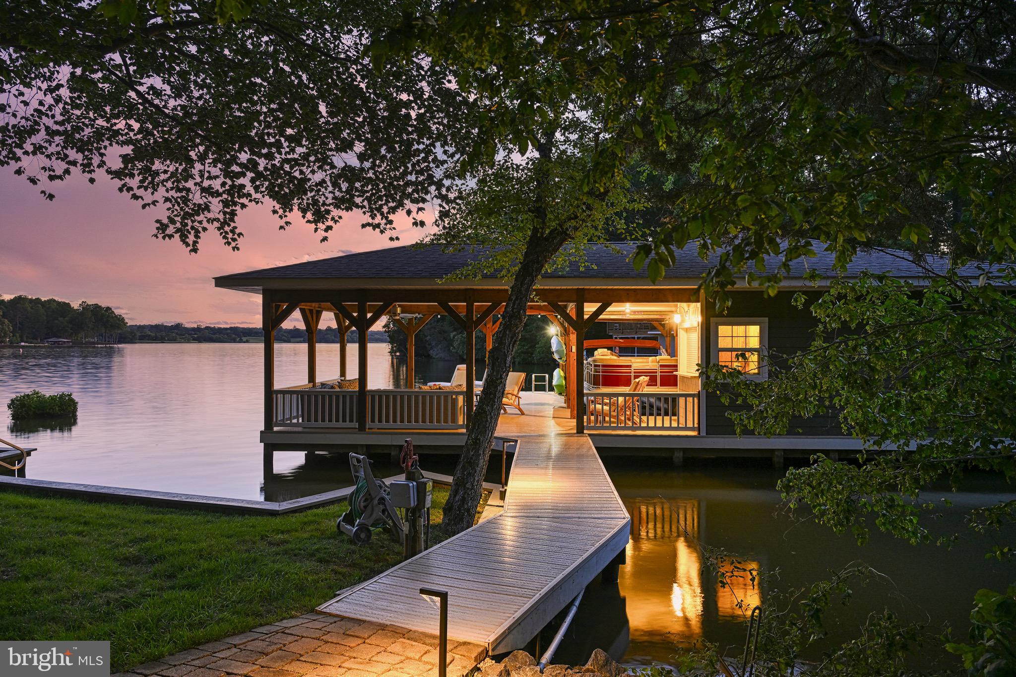 6800 JOHN TAYLOR LANE