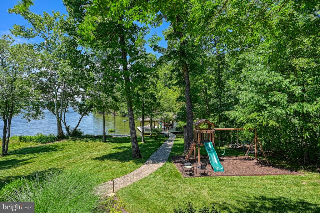 6800 JOHN TAYLOR LANE
