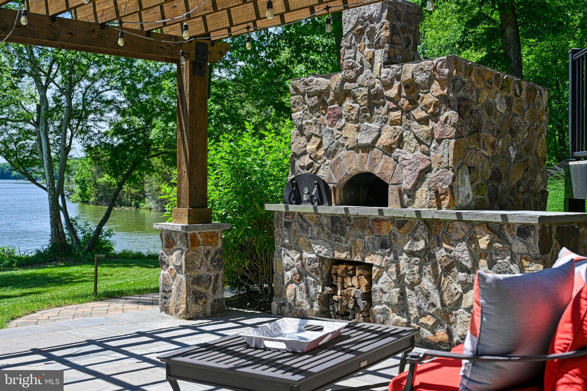 6800 JOHN TAYLOR LANE