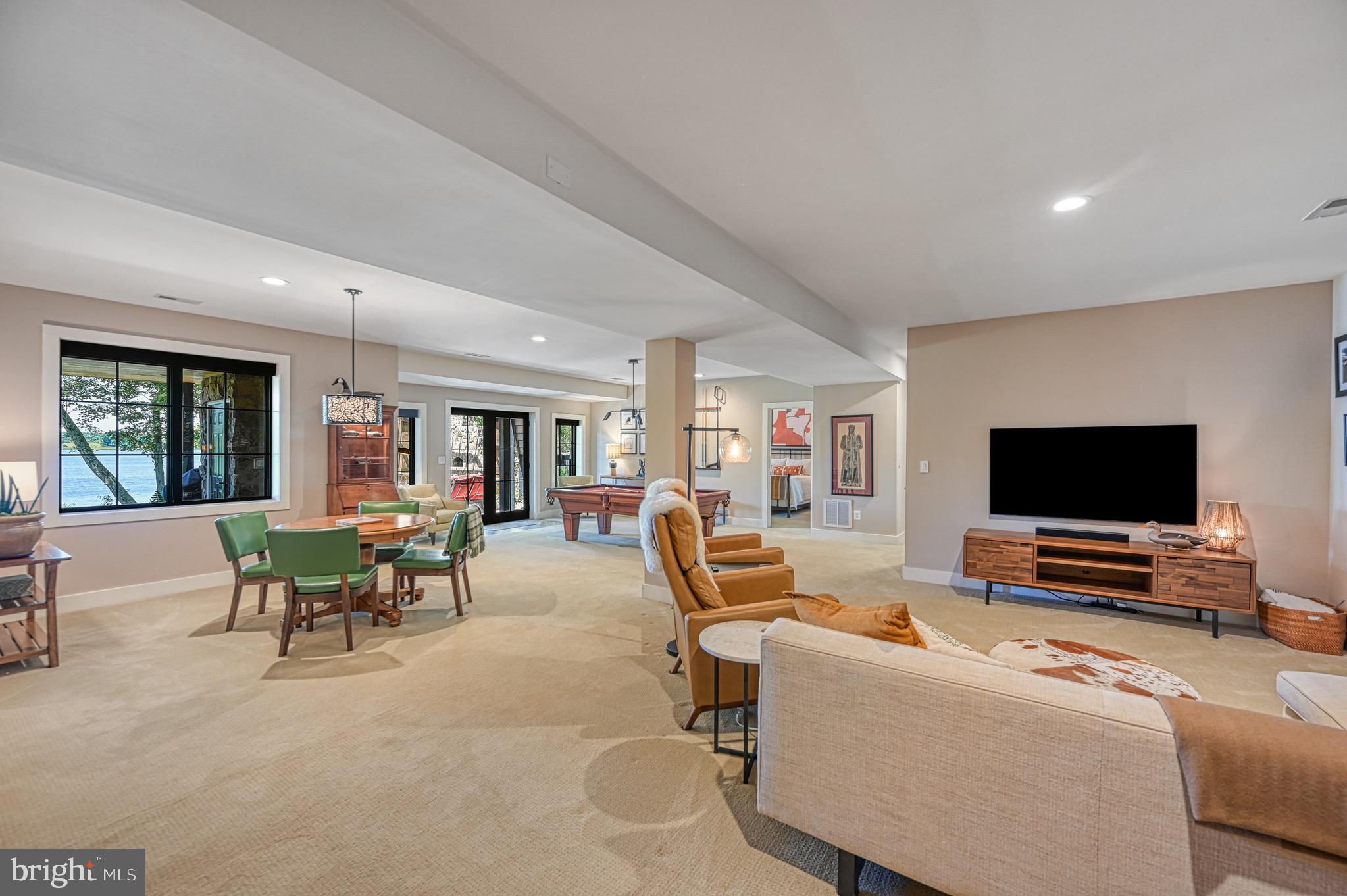 6800 JOHN TAYLOR LANE