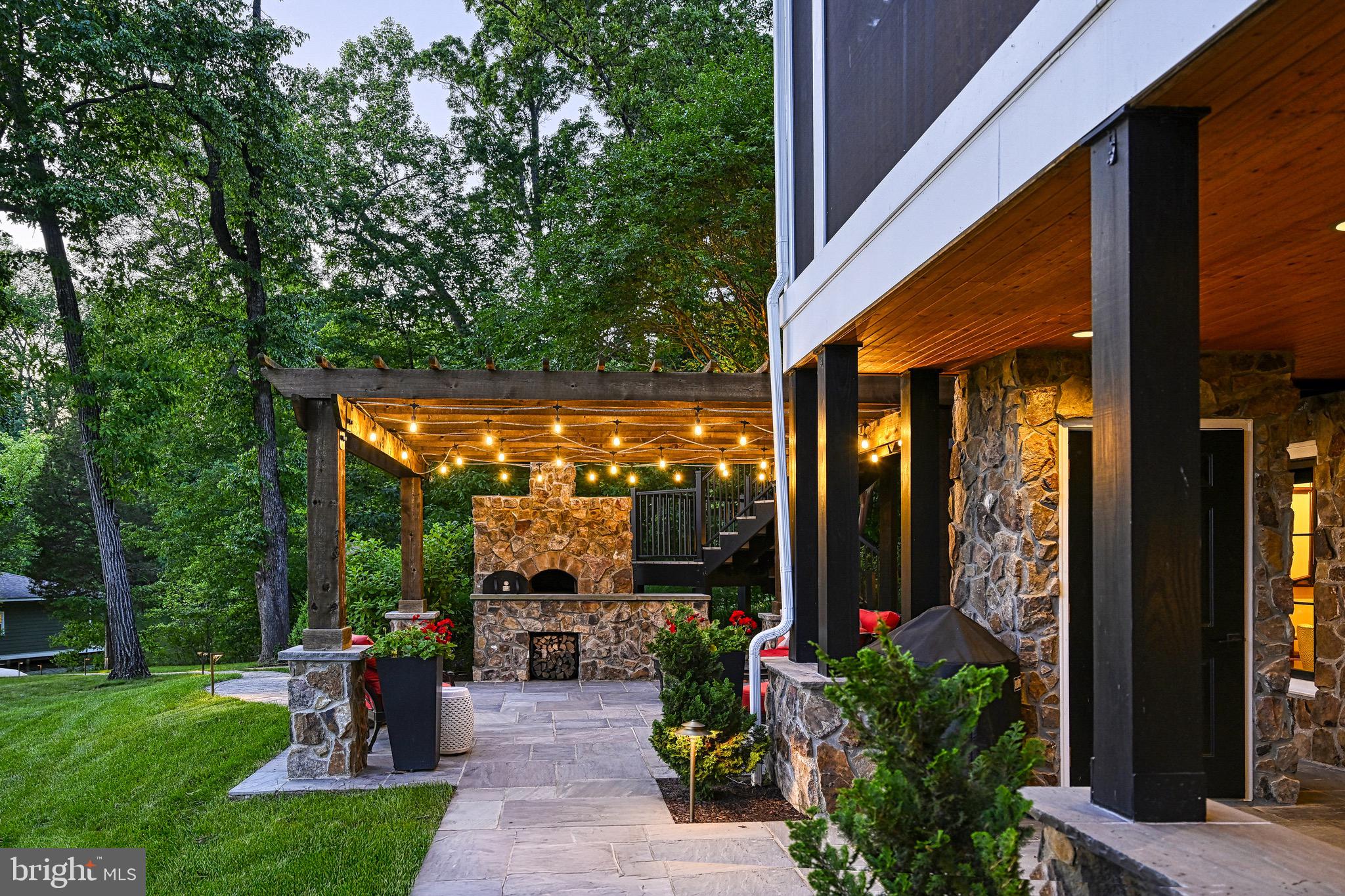 6800 JOHN TAYLOR LANE