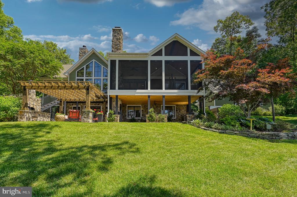 6800 JOHN TAYLOR LANE