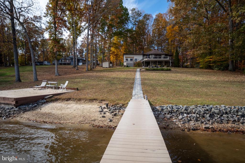 2841 BLOUNT DRIVE