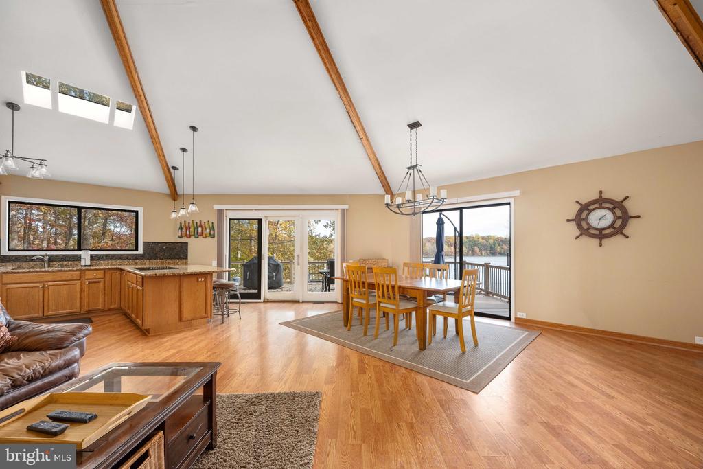 2841 BLOUNT DRIVE