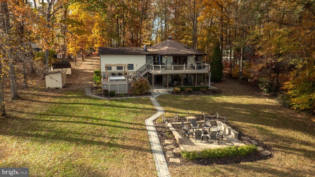 2841 BLOUNT DRIVE