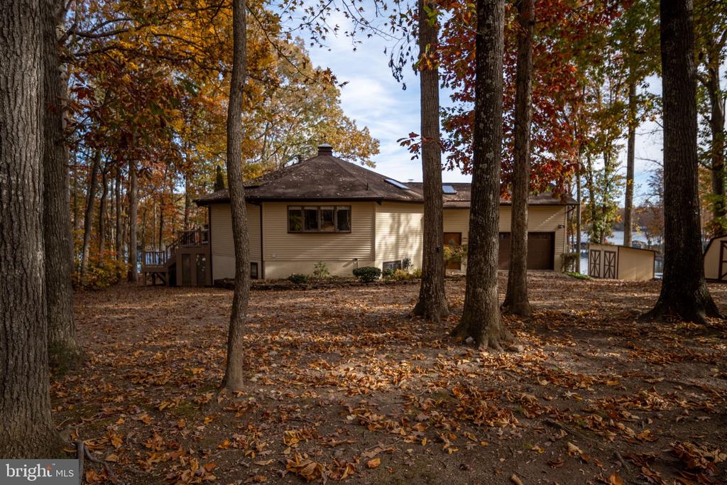 2841 BLOUNT DRIVE