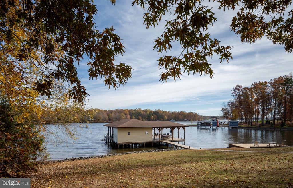 2841 BLOUNT DRIVE
