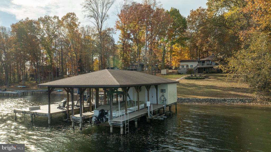 2841 BLOUNT DRIVE