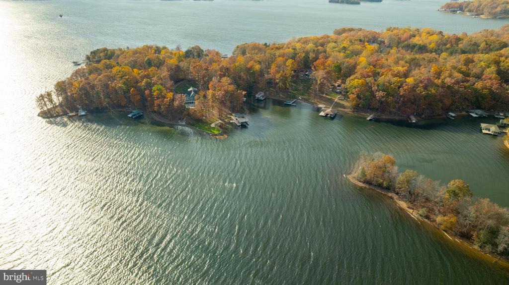 2841 BLOUNT DRIVE