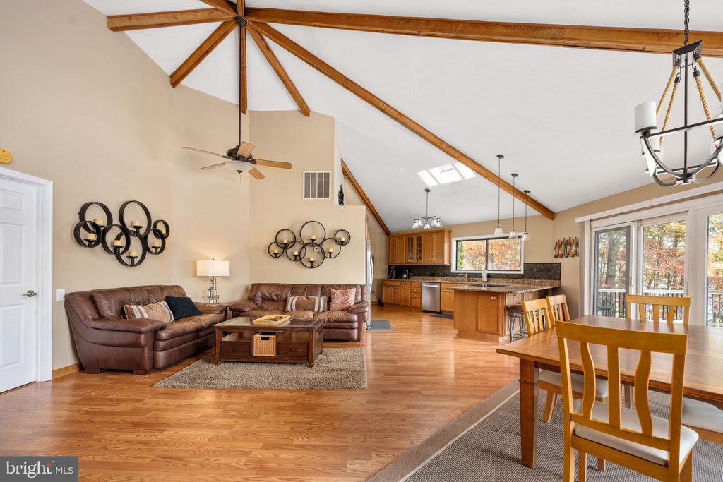 2841 BLOUNT DRIVE