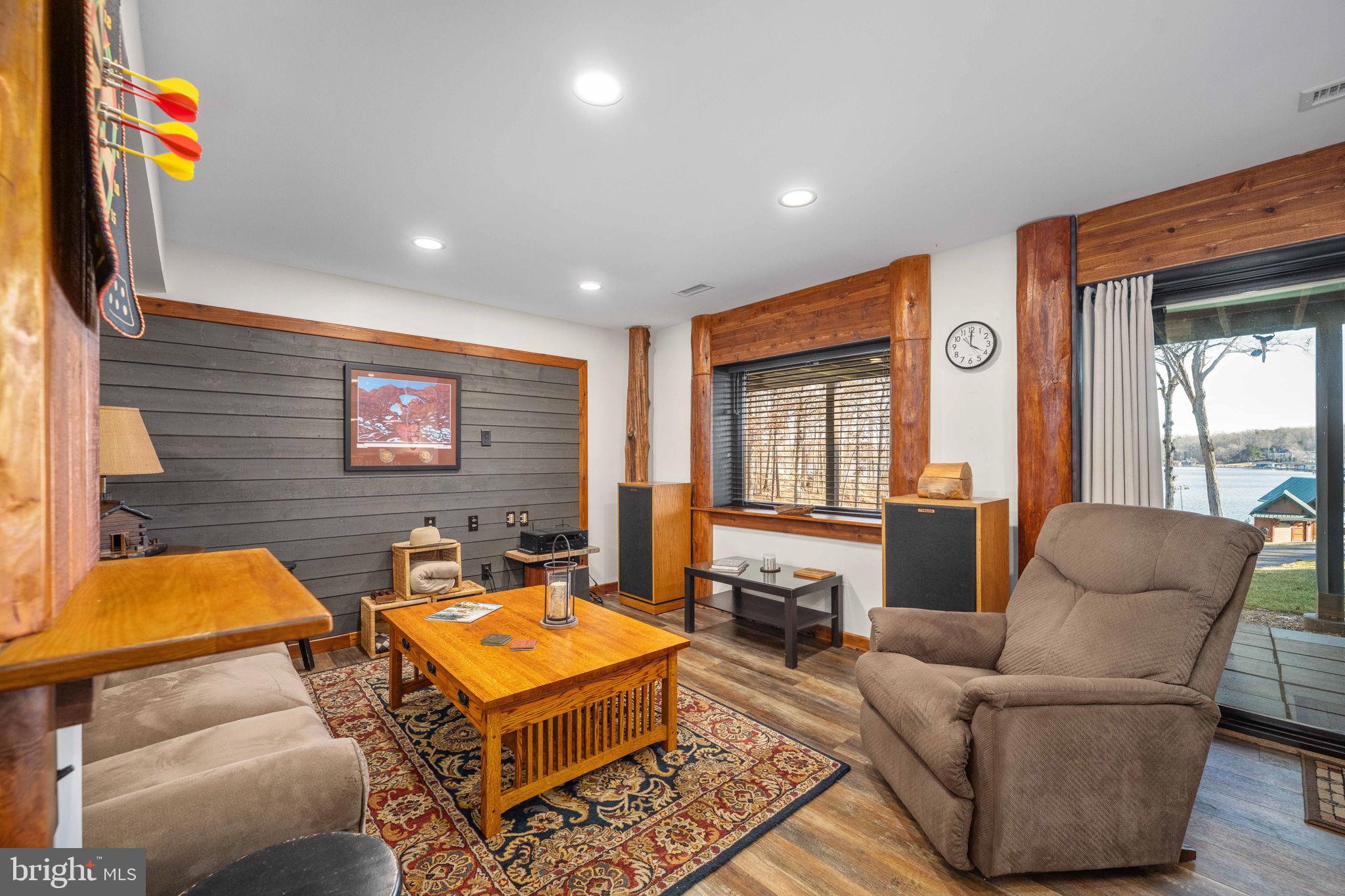 5409 WYNDEMERE CIRCLE