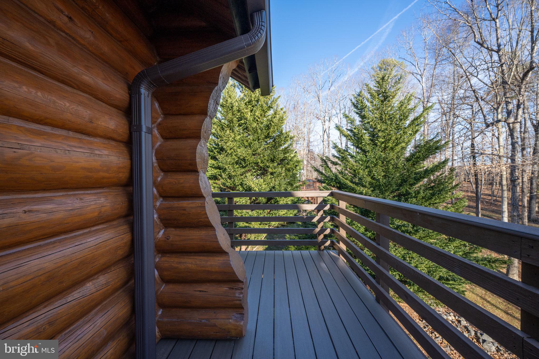 5409 WYNDEMERE CIRCLE