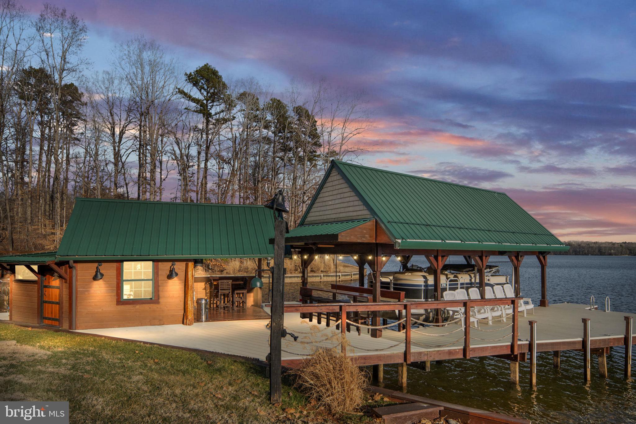 5409 WYNDEMERE CIRCLE