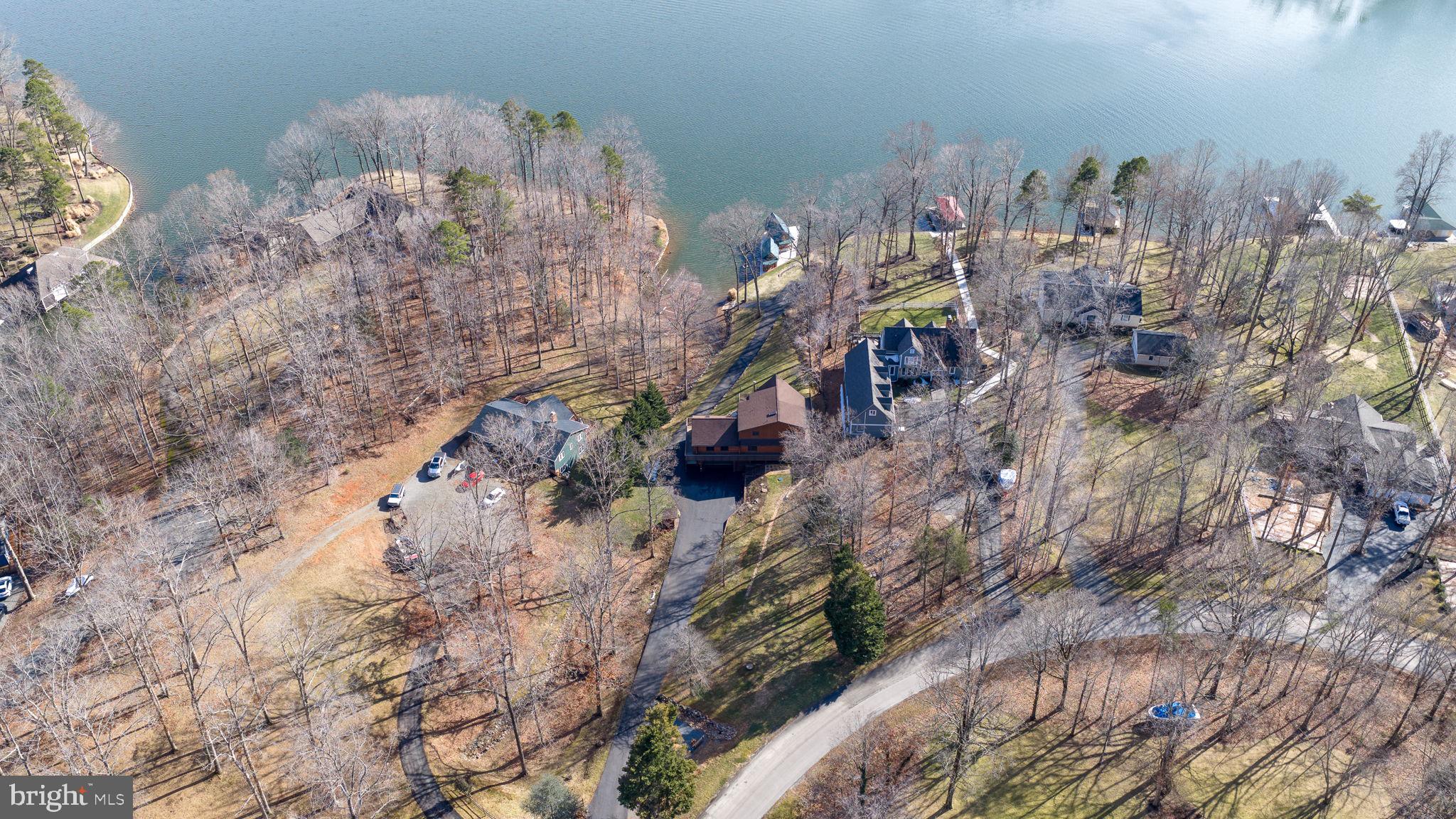 5409 WYNDEMERE CIRCLE