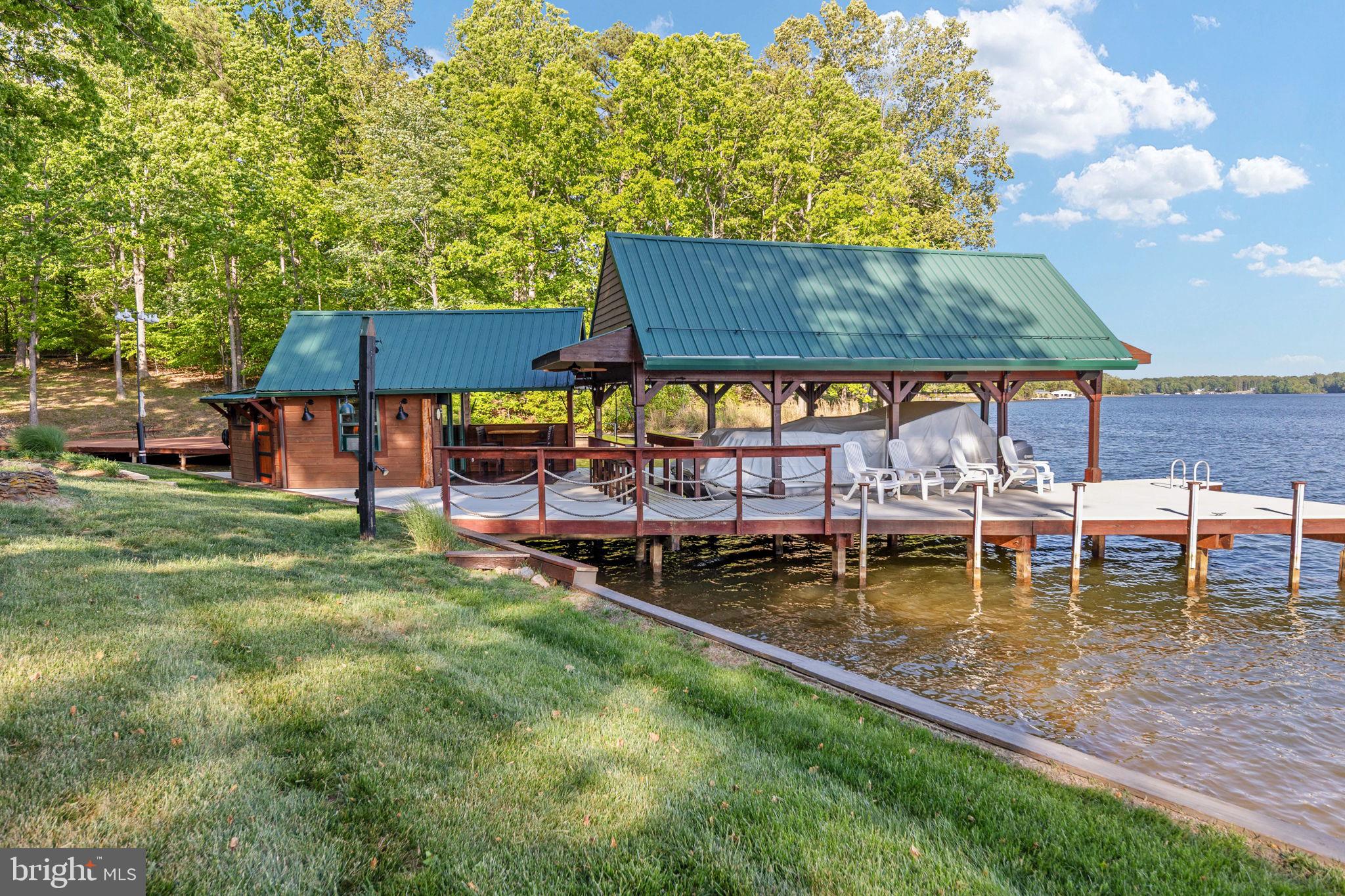 5409 WYNDEMERE CIRCLE
