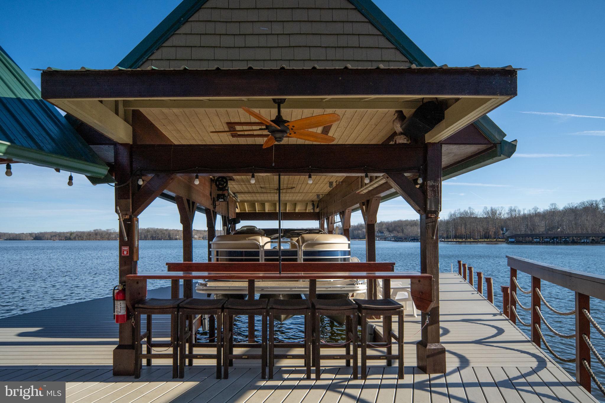 5409 WYNDEMERE CIRCLE